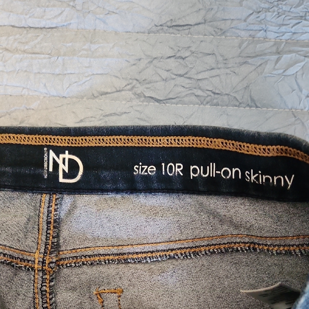New Directions Deep Indigo Women's Skinny Jeans - Picture 2 of 4
